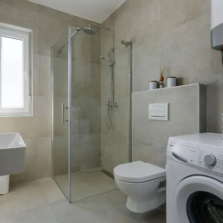 Dora Fuer 4 Personen Und 1 Kind By Interhome Apartamento