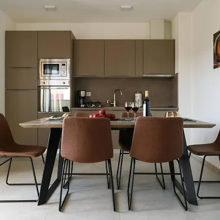 Dora Fuer 4 Personen Und 1 Kind By Interhome * 풀라